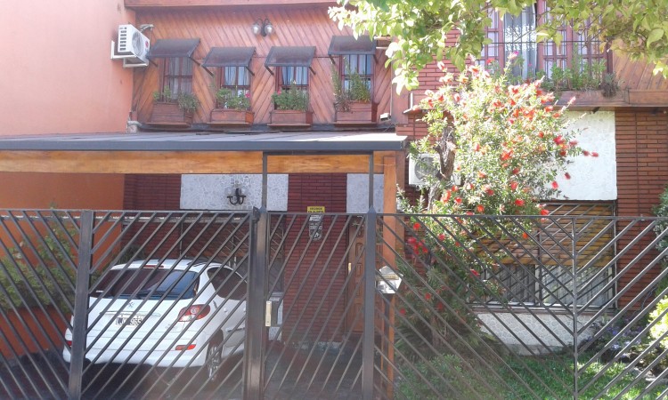Venta Casa 5 Amb C/ Patio y Terraza En Primera Junta 5600, Mataderos