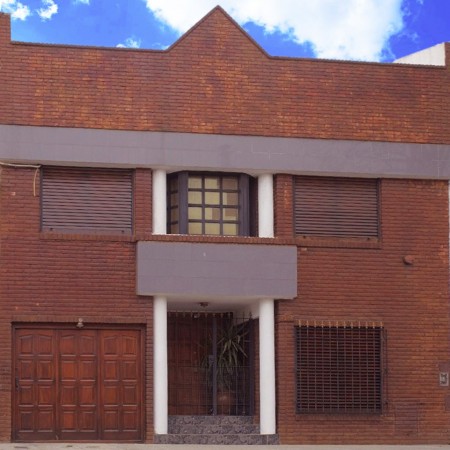 Hermosa Casa 5 Amb con Jardin en Parque Chacabuco