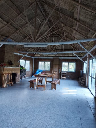 Venta Casa Quinta 3 Amb con Pileta en Paraje El Pato, Berazategui