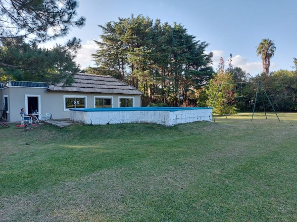 Venta Casa Quinta 3 Amb con Pileta en Paraje El Pato, Berazategui