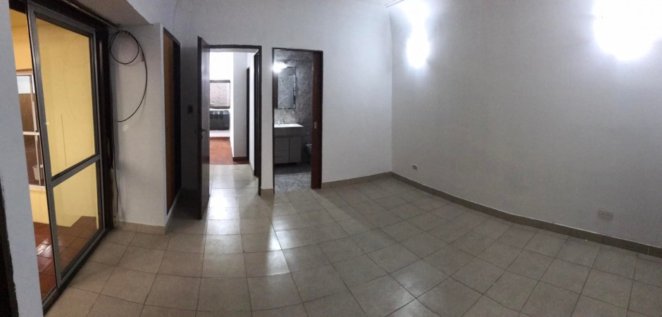 Retasado Semipiso 3 Amb con Patio en Monte Castro