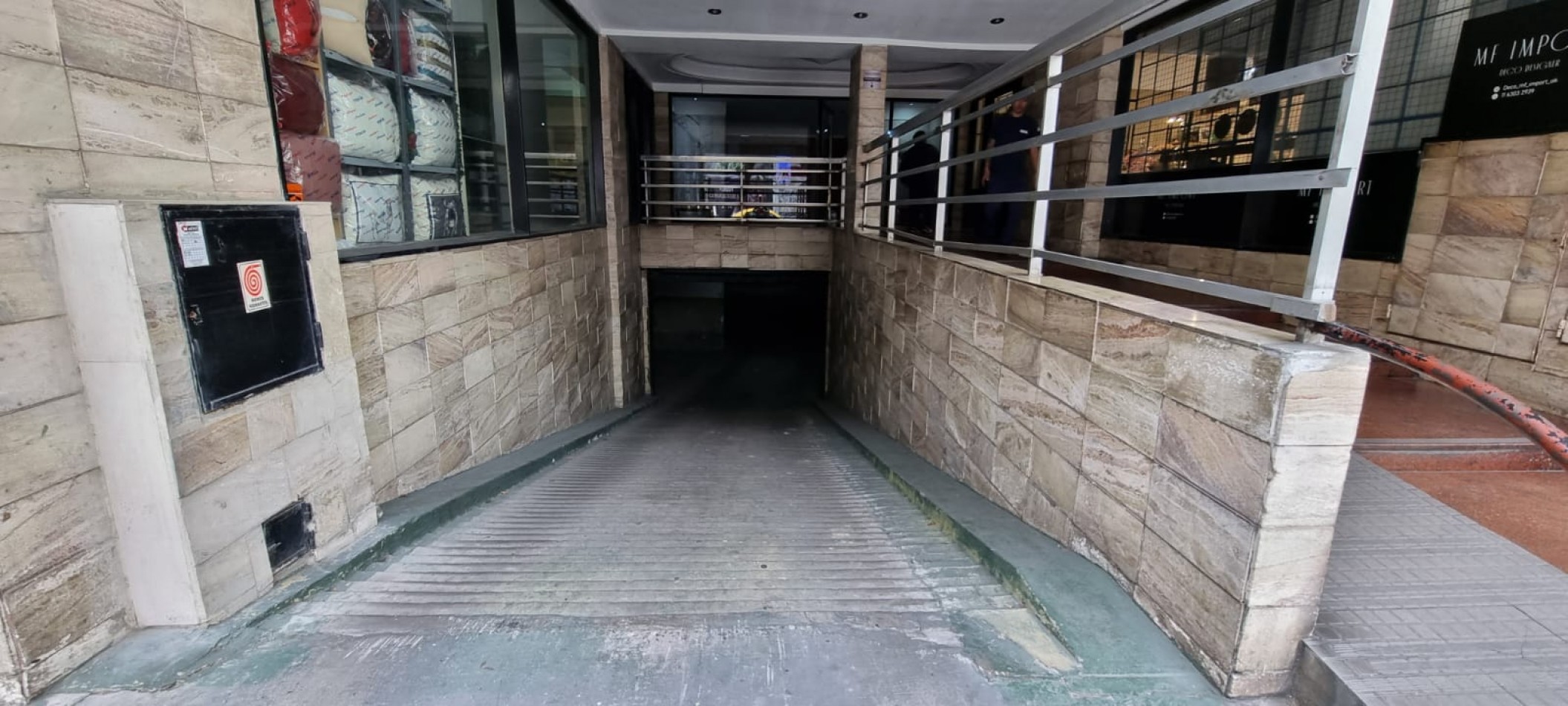 Venta Cochera en Monserrat