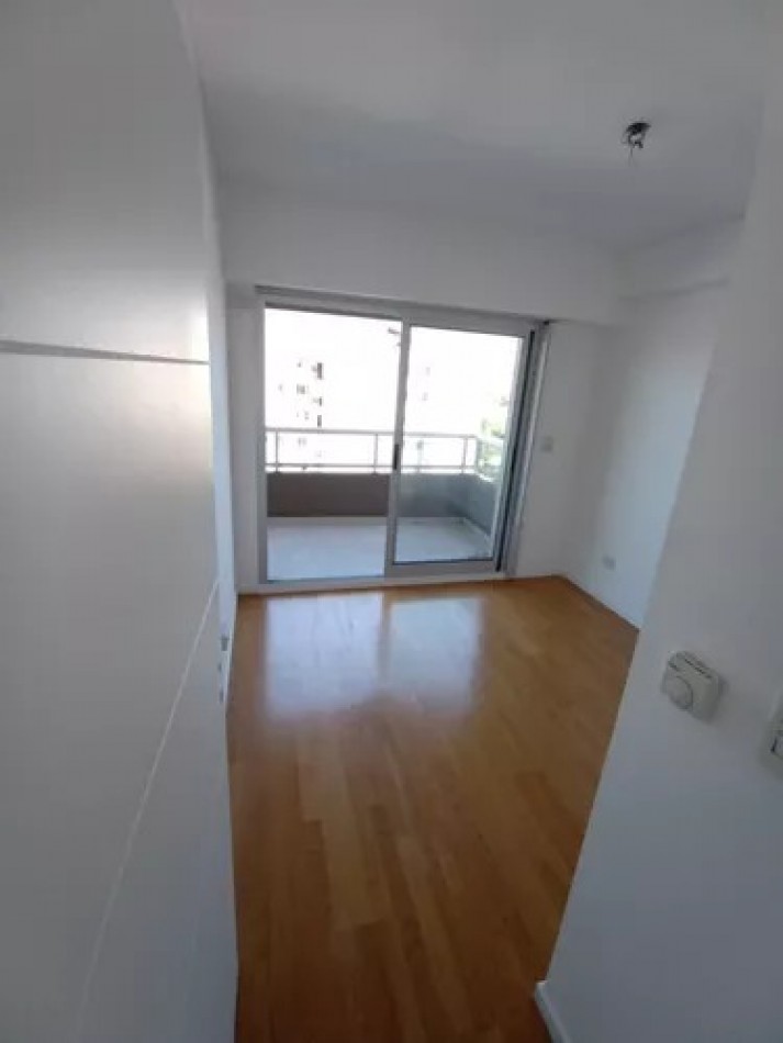 Venta Departamento 2 Amb con Balcon en Marcos Sastre 2800 Villa del Parque