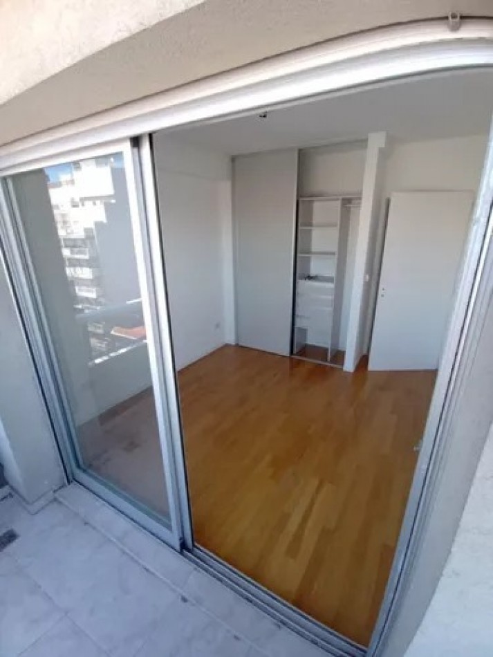 Venta Departamento 2 Amb con Balcon en Marcos Sastre 2800 Villa del Parque