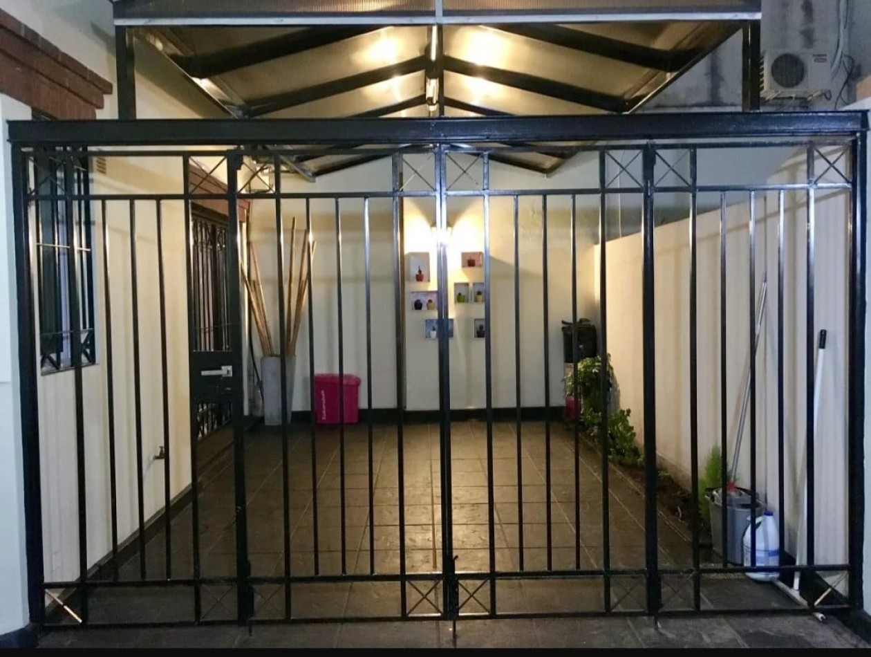 Venta PH Triplex 3 Amb Sin Expensas Con Terraza y Quincho En Flores