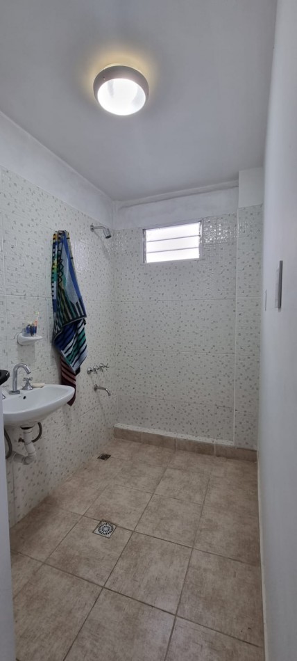 Venta Casa 4 Amb Con Jardin, Quincho y Terraza En Paso Del Rey