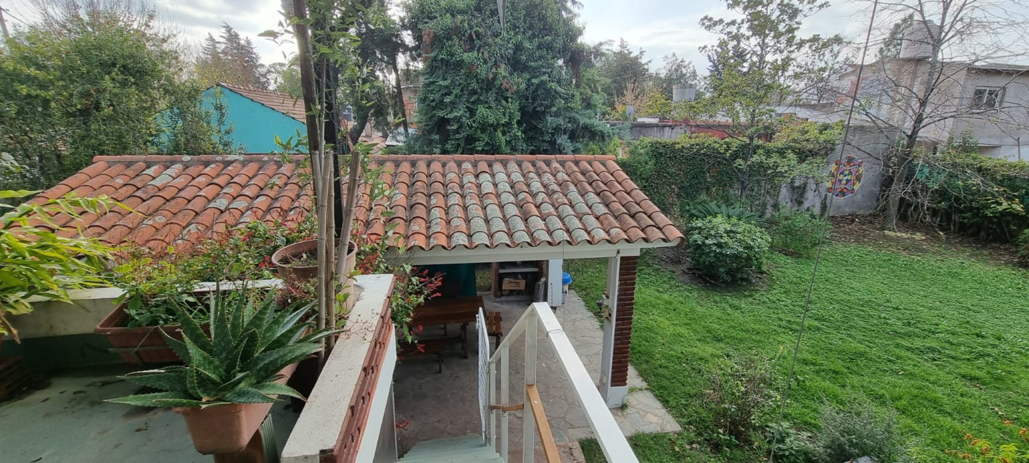 Venta Casa 4 Amb Con Jardin, Quincho y Terraza En Paso Del Rey