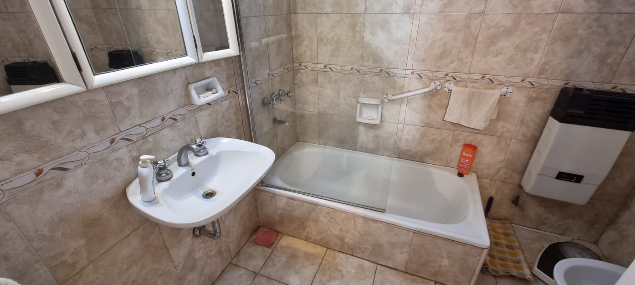 Venta Casa 4 Amb Con Jardin, Quincho y Terraza En Paso Del Rey