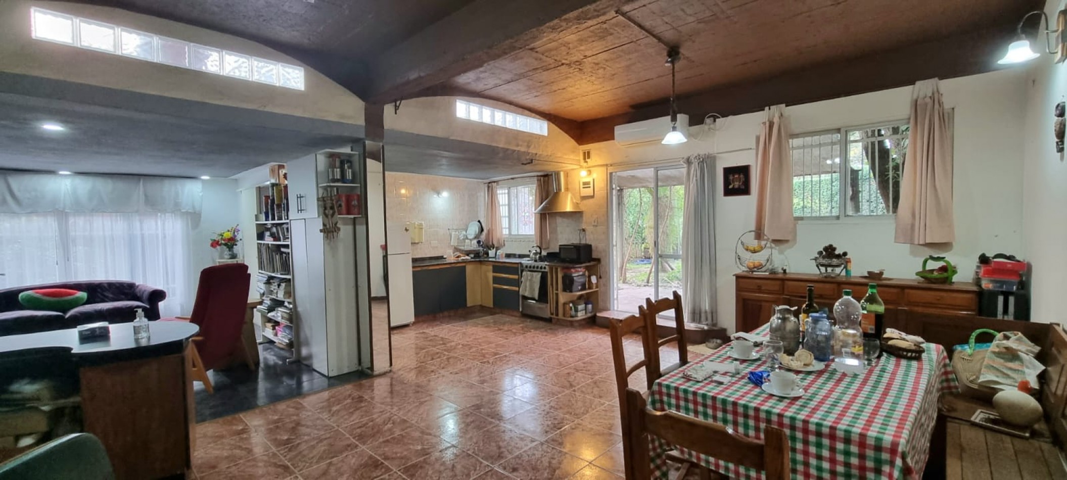 Venta Casa 4 Amb Con Jardin, Quincho y Terraza En Paso Del Rey