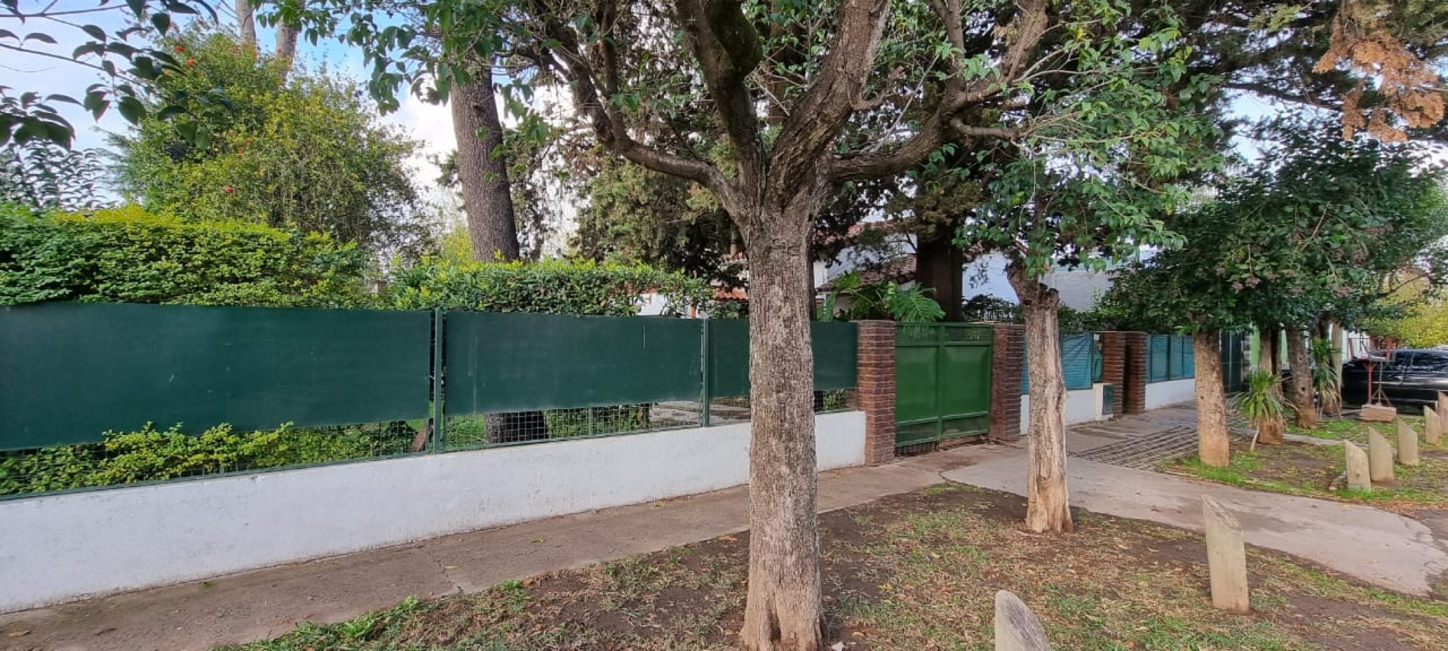 Venta Casa 4 Amb Con Jardin, Quincho y Terraza En Paso Del Rey