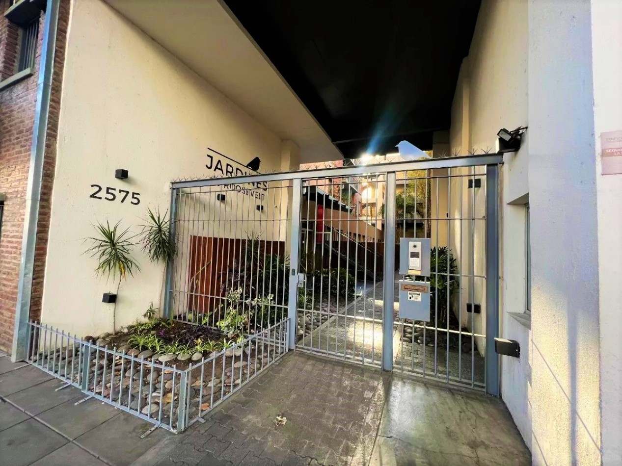 Venta Depto 4 Amb Triplex Amueblado C/ Terraza, Dos Cocheras Y Amenities En Villa Urquiza