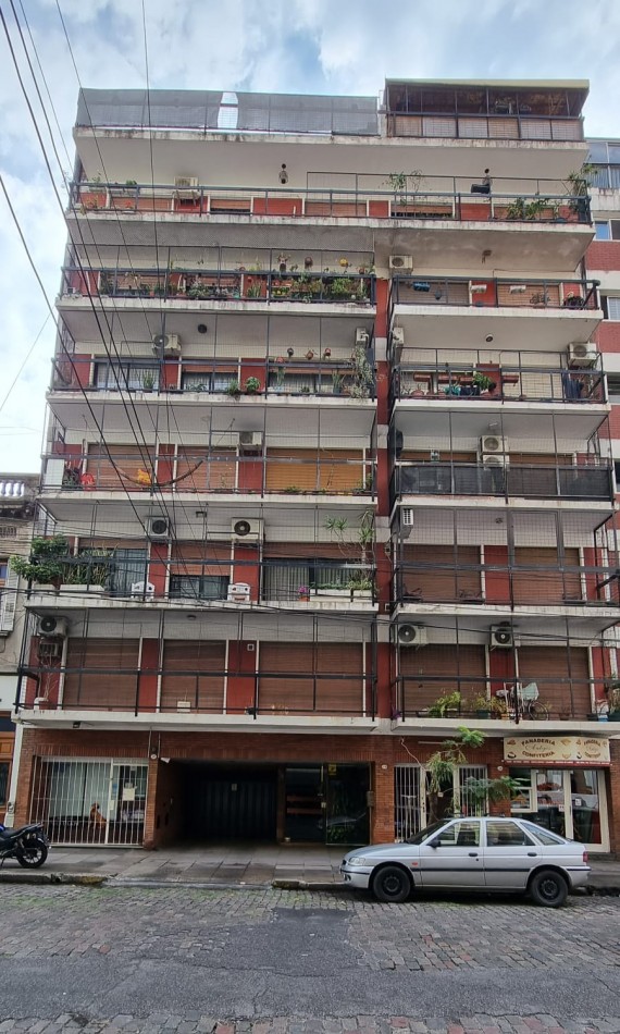 Venta Depto 7 Amb C/ Balcon y Cochera En Villa Crespo