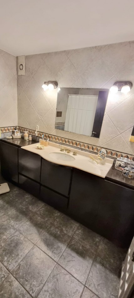 Venta Depto 7 Amb C/ Balcon y Cochera En Villa Crespo