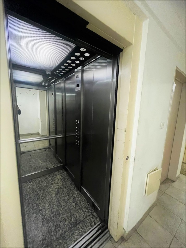 En Venta Depto Monoambiente C/ Balcon En Constitucion