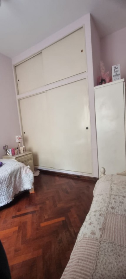 Venta departamento 3 ambientes en Av. Avellaneda 2400 Flores