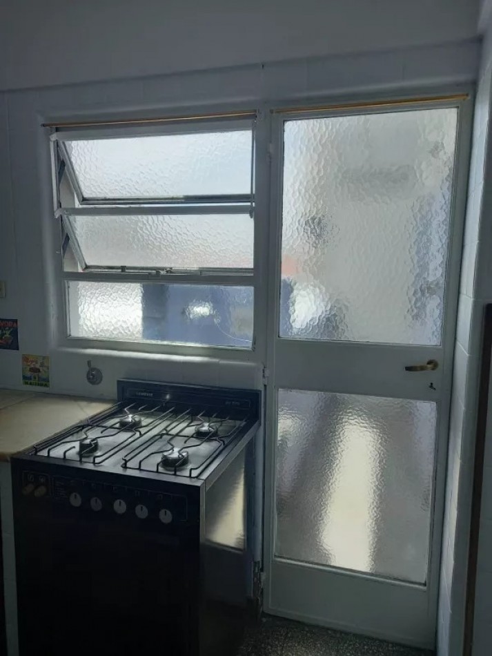 Venta depto 4 amb con balcon corrido en Juan B Justo 5400, Villa Gral Mitre.