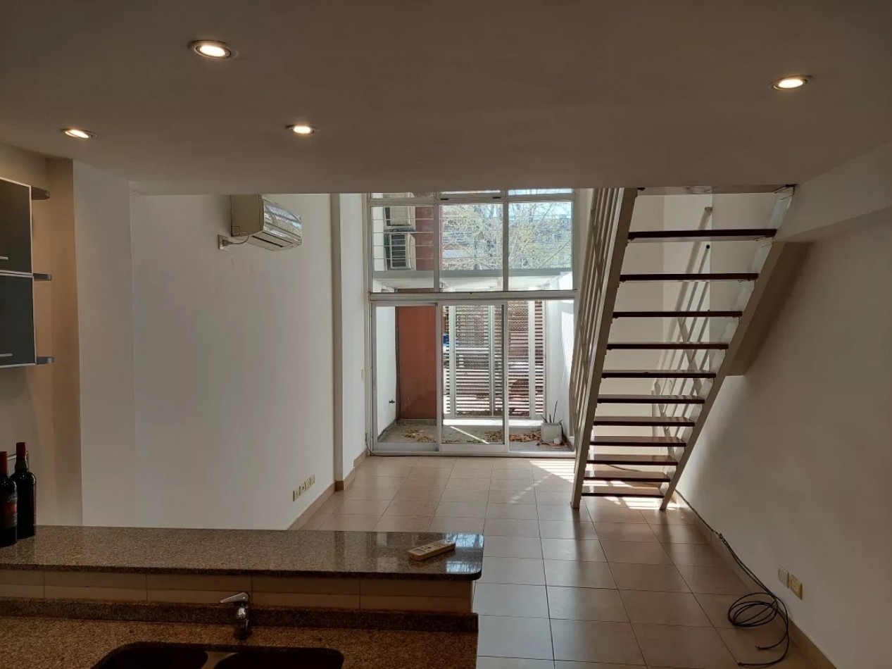 Venta depto 2 amb con patio en Combatientes de Malvinas 3700, Villa Urquiza