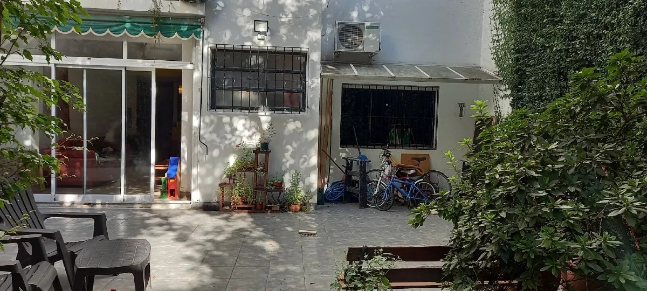 Venta depto 3 amb con jardin en Av. Rivadavia 5900, Caballito.