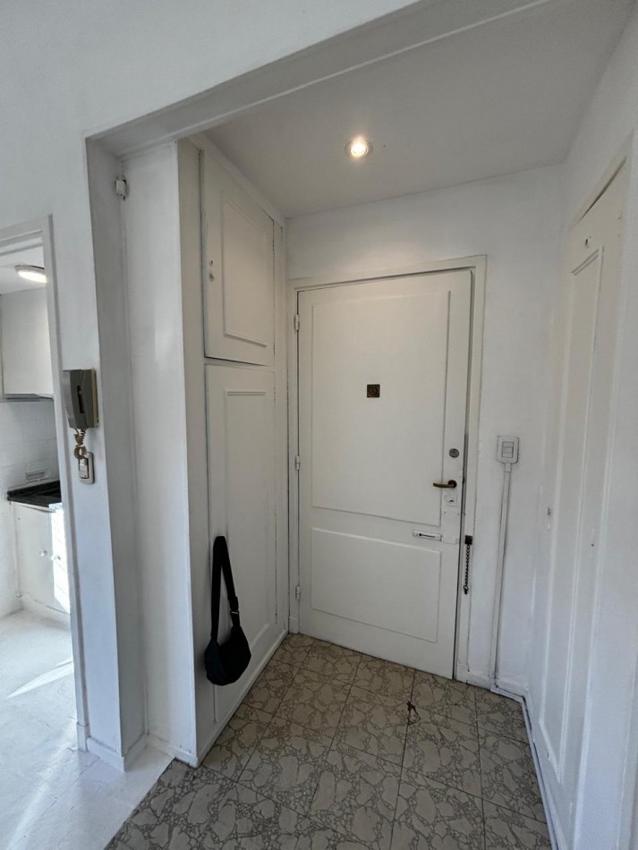 Venta monoambiente en Neuquen 1100, Caballito.