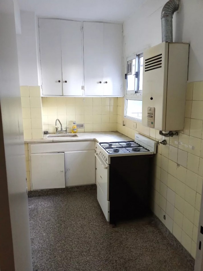 VENTA Depto 2 amb con balcon en M. T. de Alvear 2000, Recoleta