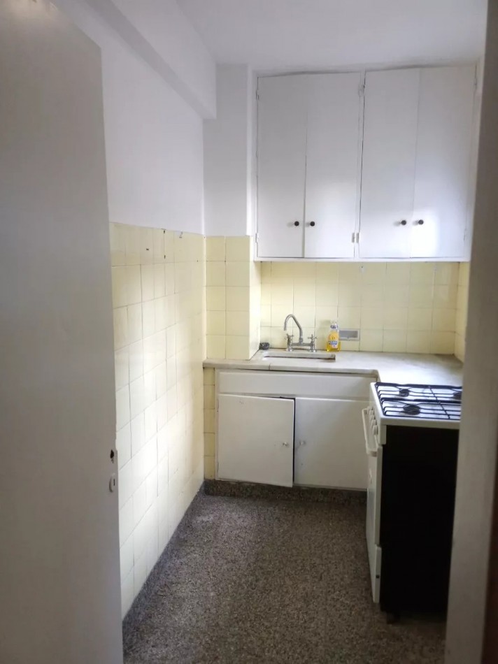 VENTA Depto 2 amb con balcon en M. T. de Alvear 2000, Recoleta