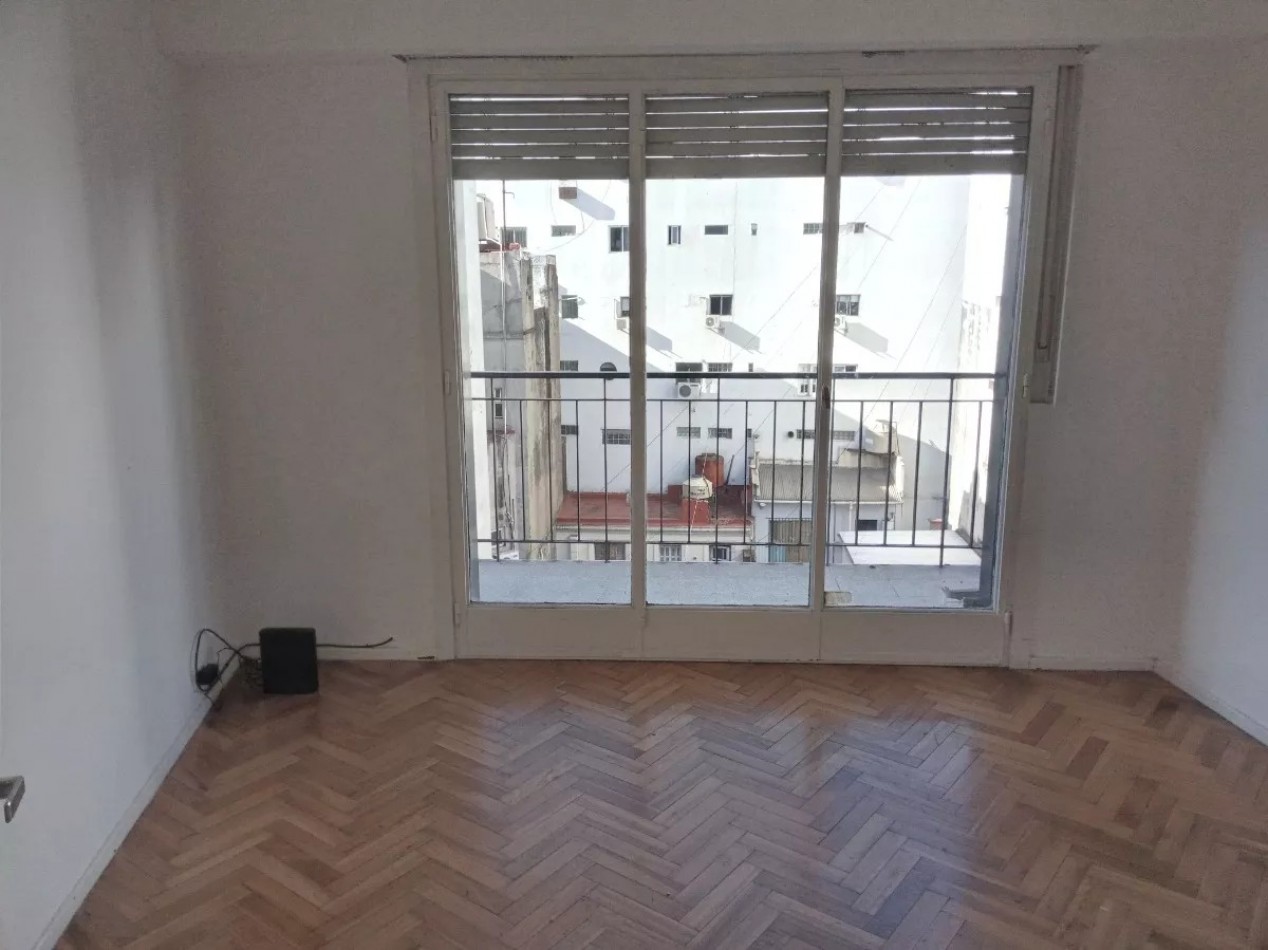 VENTA Depto 2 amb con balcon en M. T. de Alvear 2000, Recoleta