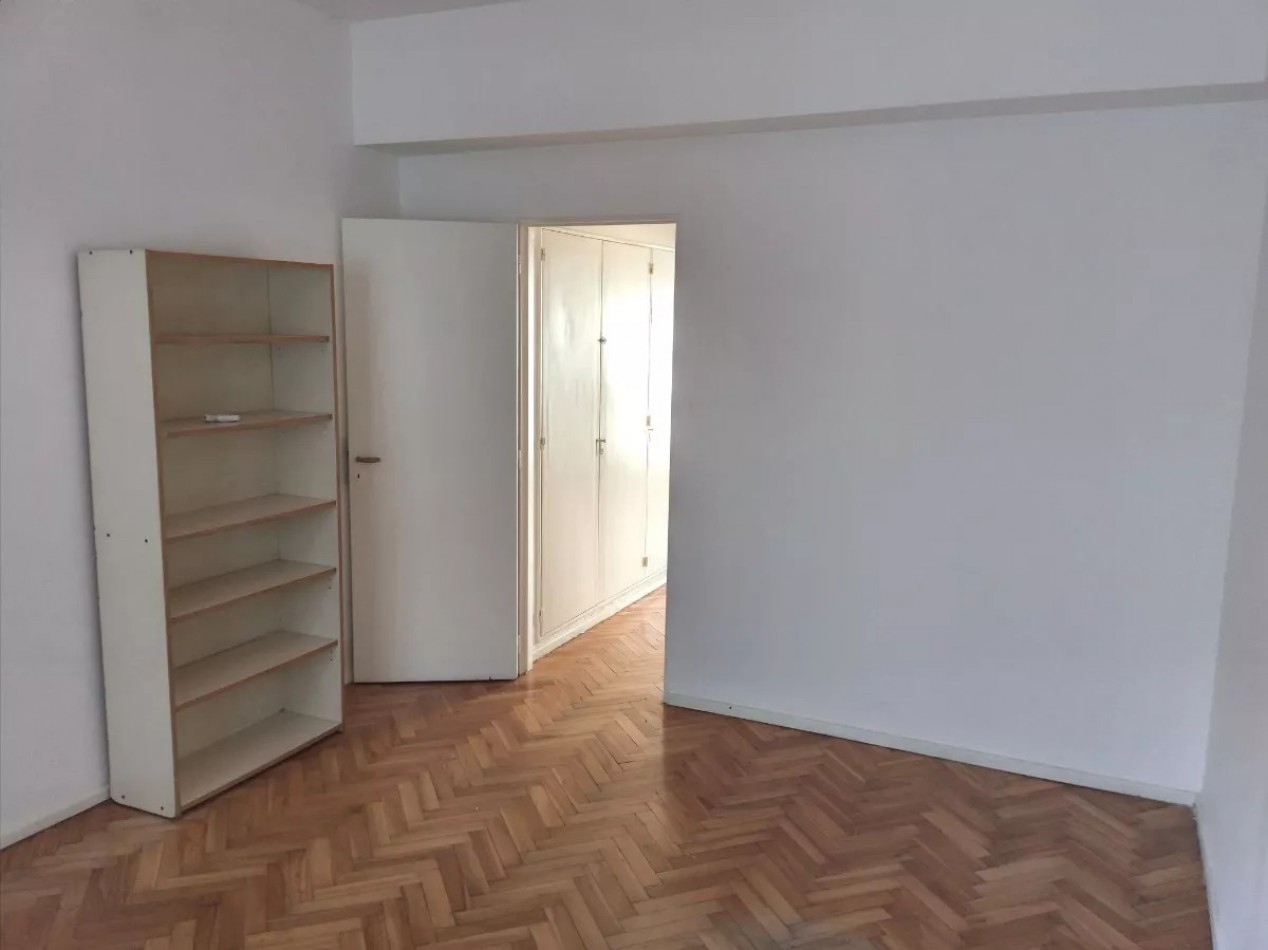 VENTA Depto 2 amb con balcon en M. T. de Alvear 2000, Recoleta
