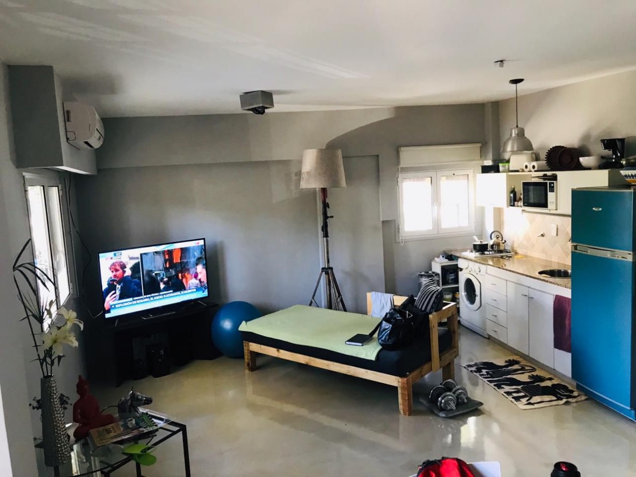 Venta PH 3 ambientes reciclado a nuevo con balcon en Palermo.