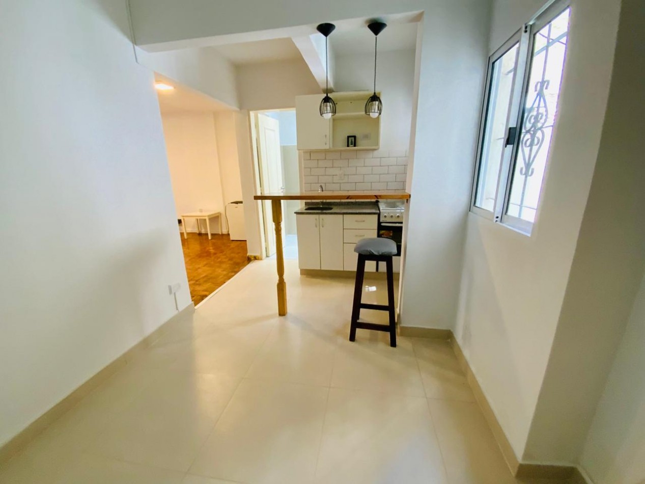 Venta monoambiente con patio refaccionado en Marcelo Torcuato De Alvear 900, Retiro