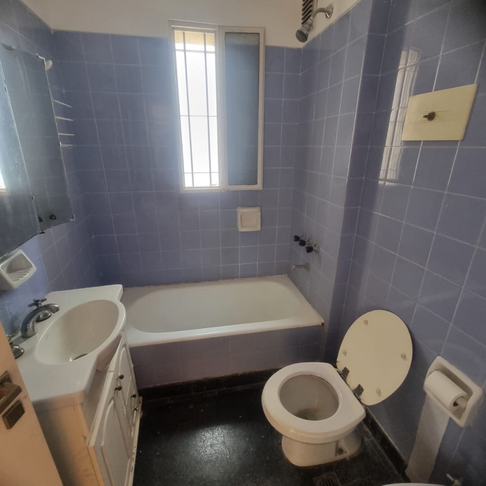 Venta departamento 2 ambientes en Garcia Lorca 400, Caballito
