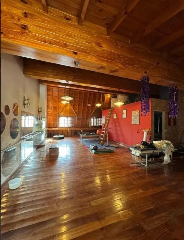 Venta Casa 6 amb en Villa del Parque, con cocheras