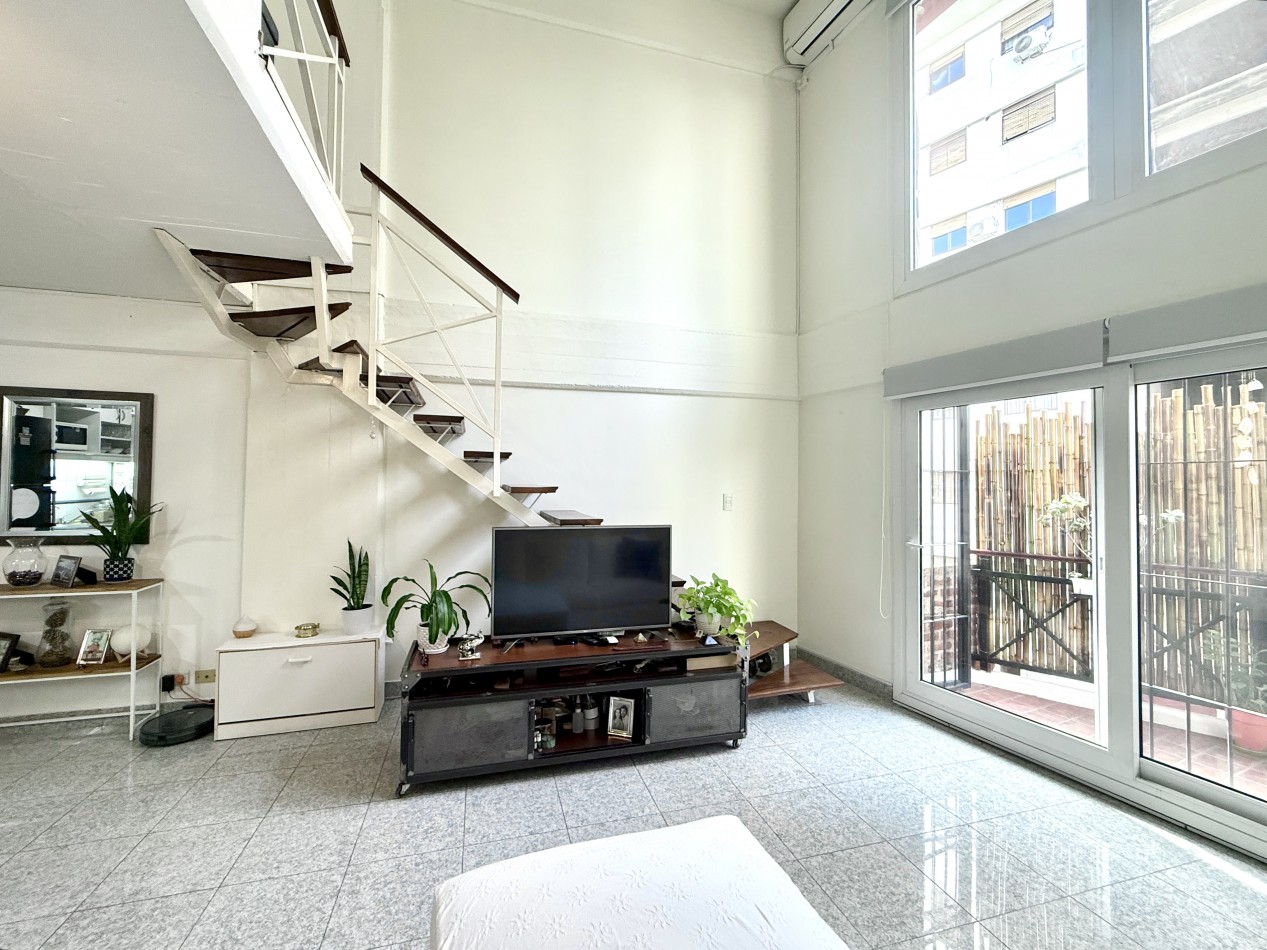 Venta dpto 2 ambientes  con balcon en el  barrio de Caballito 