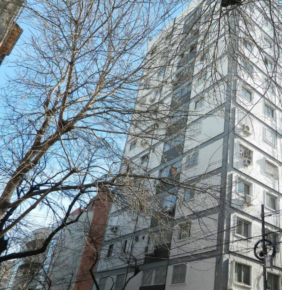 EN VENTA DEPTO 3 AMB. VENEZUELA 2300 BALVANERA