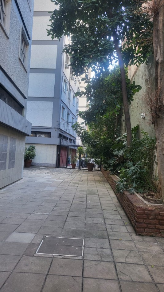 EN VENTA DEPTO 3 AMB. VENEZUELA 2300 BALVANERA