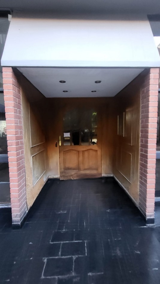 EN VENTA DEPTO 3 AMB. VENEZUELA 2300 BALVANERA