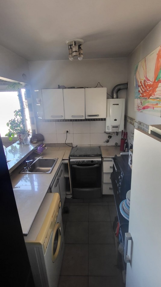 EN VENTA DEPTO 3 AMB. VENEZUELA 2300 BALVANERA