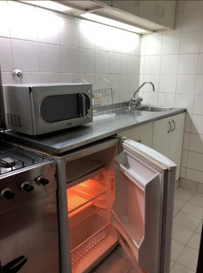 Departamento Monoambiente Sobre Av Santa Fe  En Piso Alto