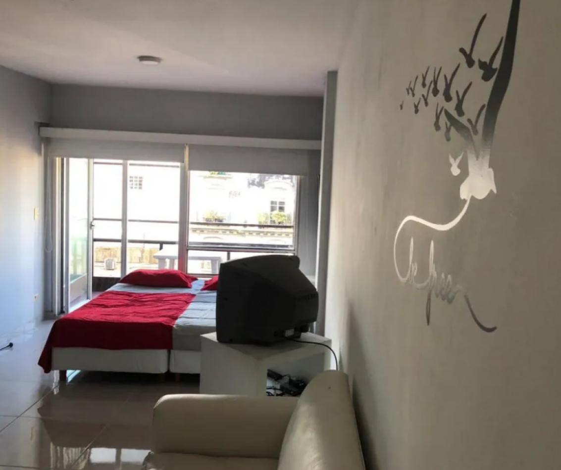 Departamento Monoambiente Sobre Av Santa Fe  En Piso Alto