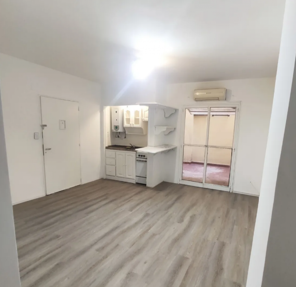 Venta departamento 2 amb con patio en Av Santa Fe al 5300, Palermo