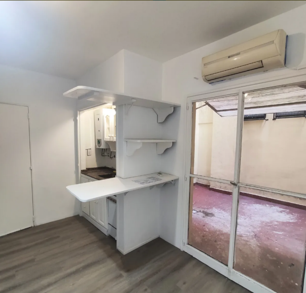 Venta departamento 2 amb con patio en Av Santa Fe al 5300, Palermo