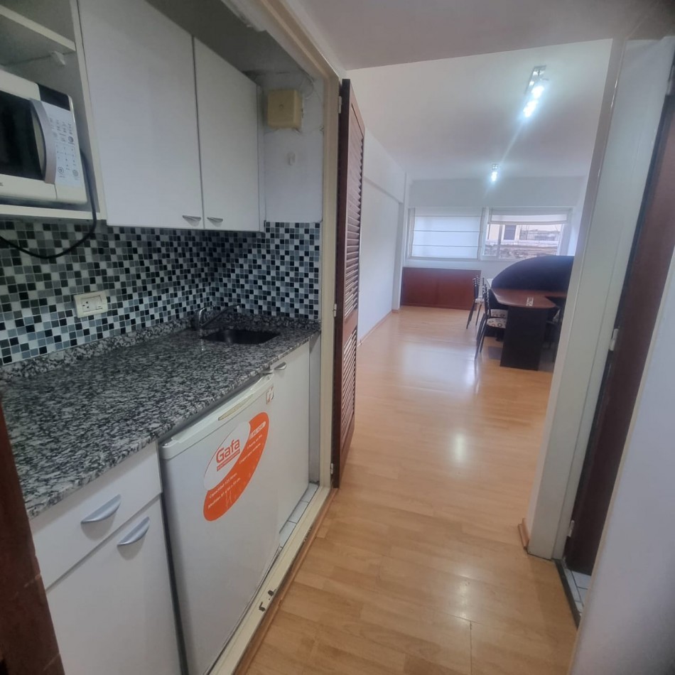 En Venta Monoambiente con cochera Esmeralda 600, San Nicolas