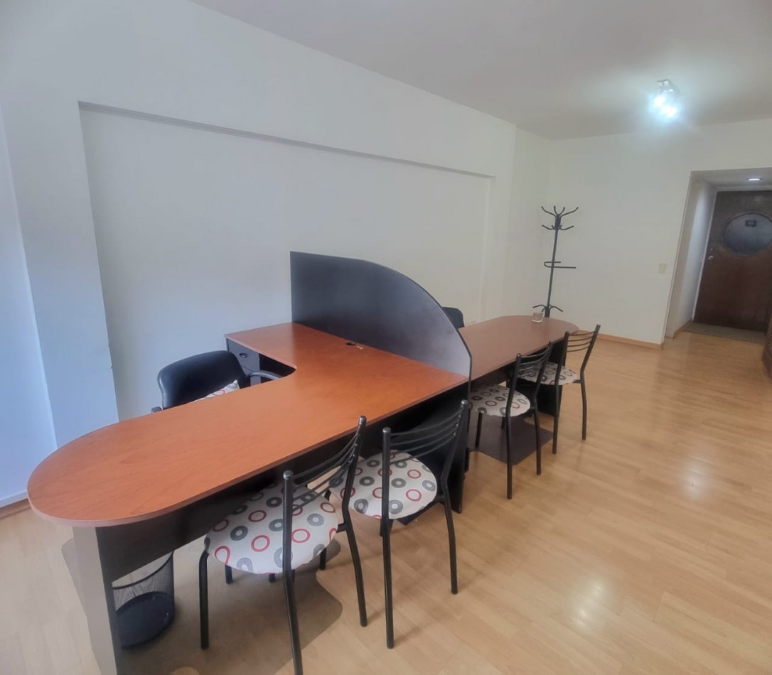 En Venta Monoambiente con cochera Esmeralda 600, San Nicolas