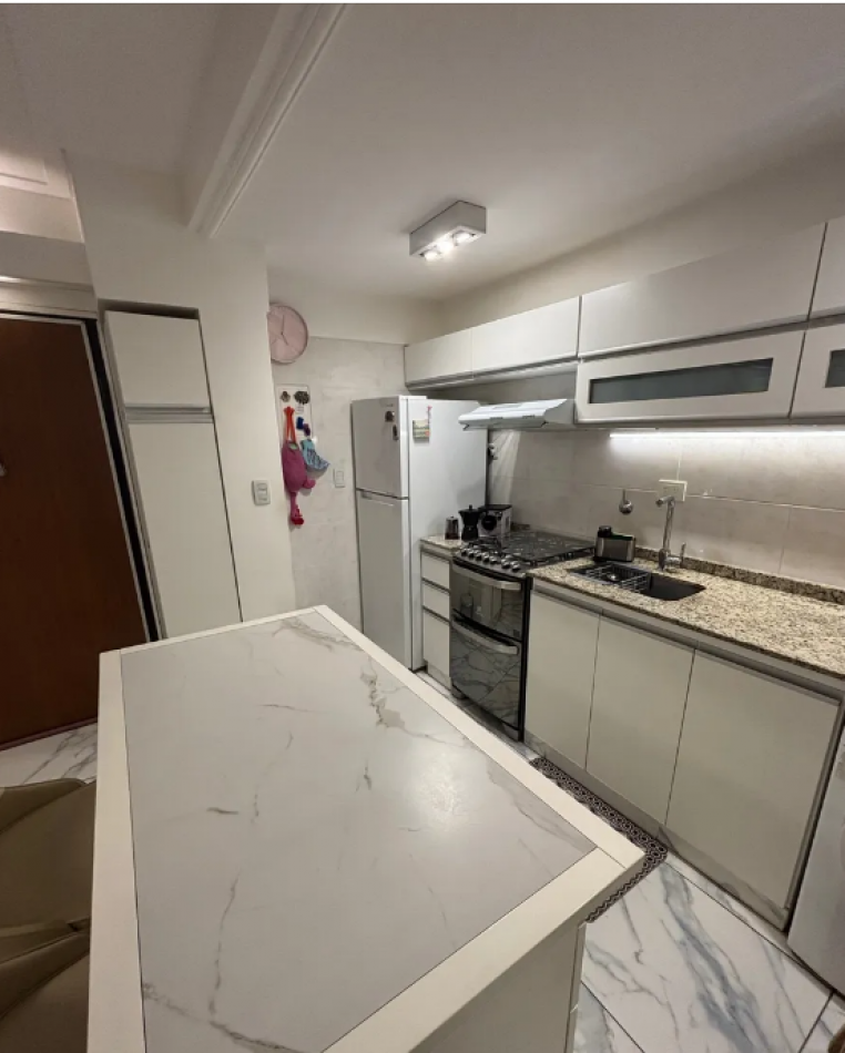 EN VENTA DEPTO 3 AMB EN CABALITO
