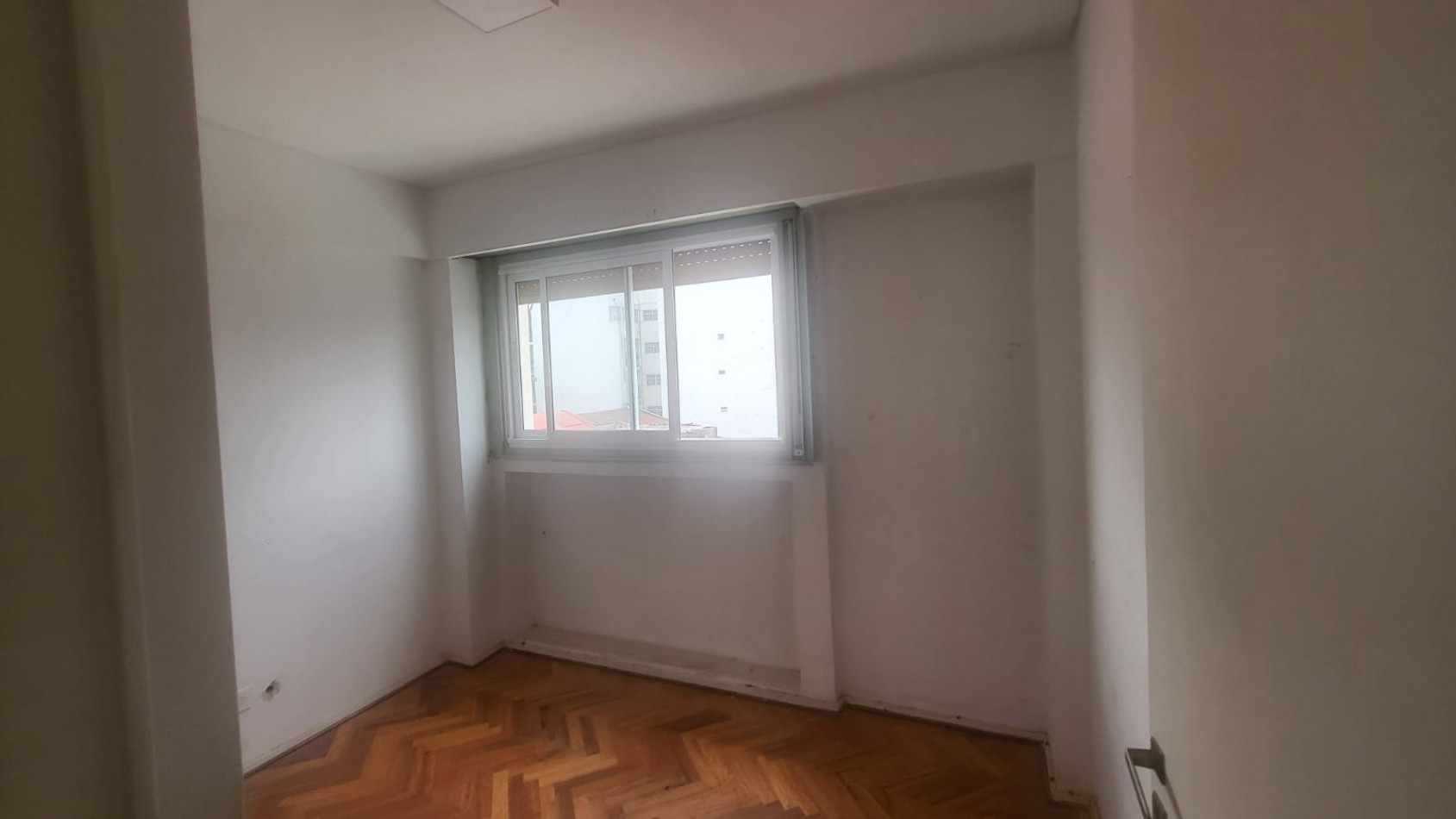 DEPARTAMENTO 3 AMB AL CONTRAFRENTE  CON COCHERA Y BAULERA EN VILLA DEL PARQUE