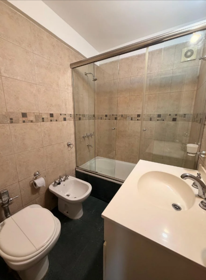 En Venta Depto 3 amb Luminoso a la calle en Caballito 