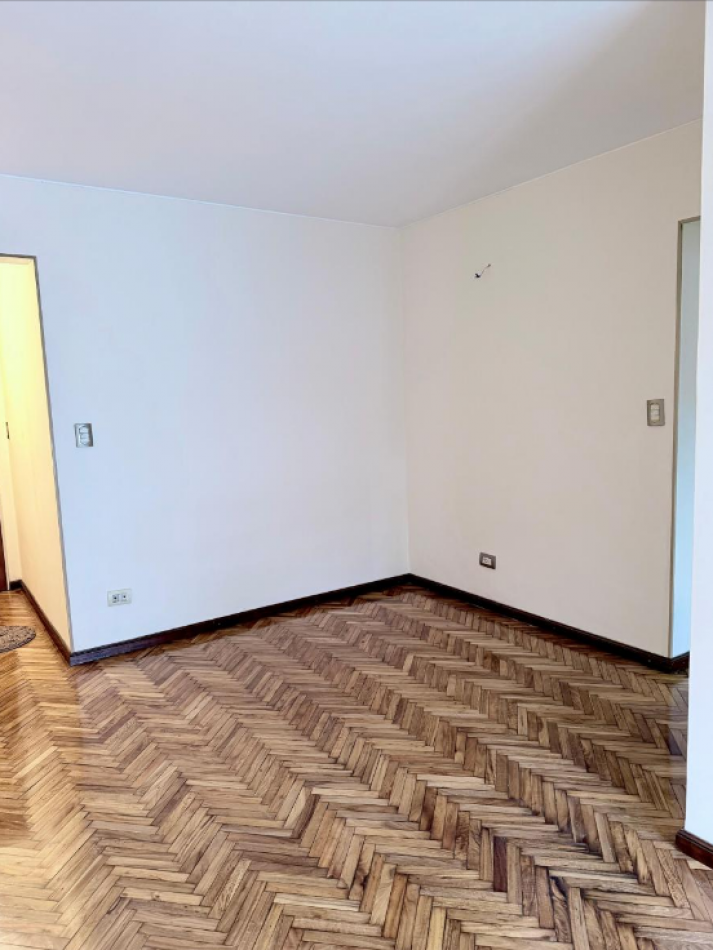 En Venta Depto 3 amb Luminoso a la calle en Caballito 