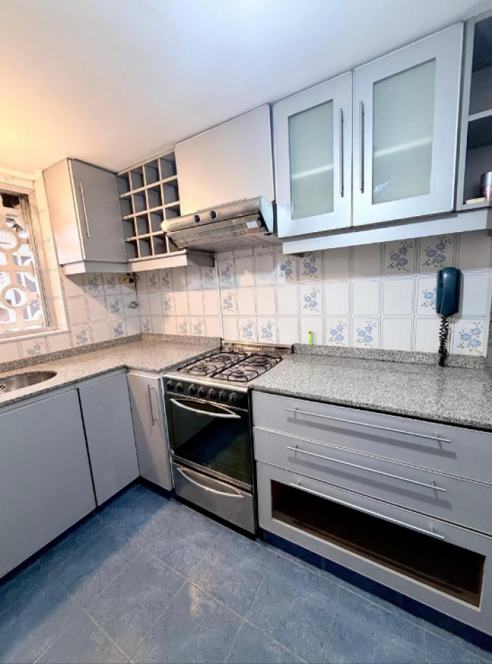 En Venta Depto 3 amb Luminoso a la calle en Caballito 