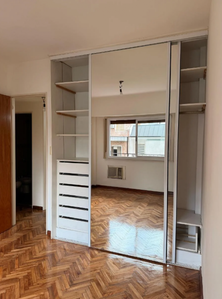 En Venta Depto 3 amb Luminoso a la calle en Caballito 