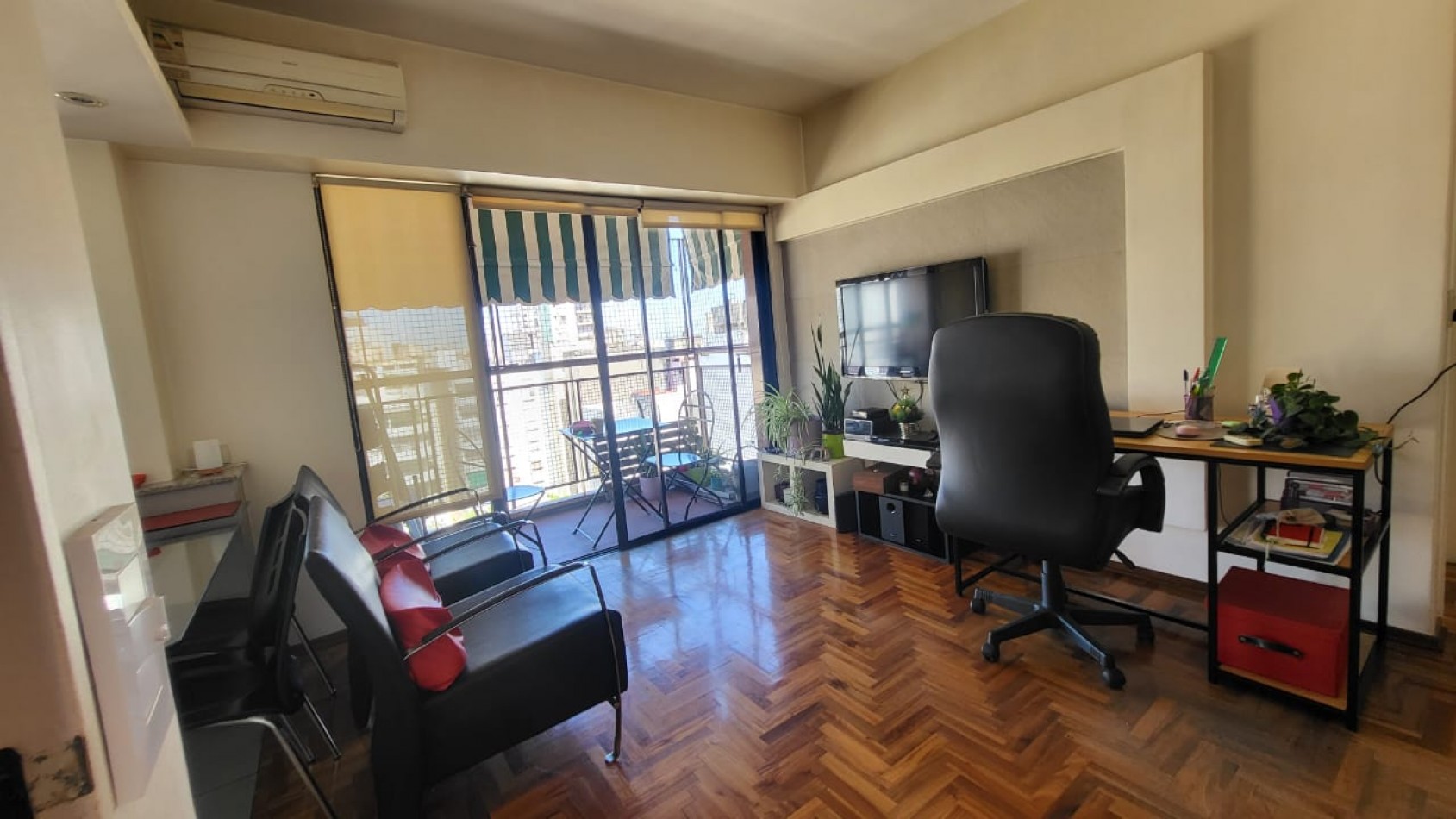 Venta departamento 2 ambientes con balcon contrafrente Ultimo Piso en Caballito