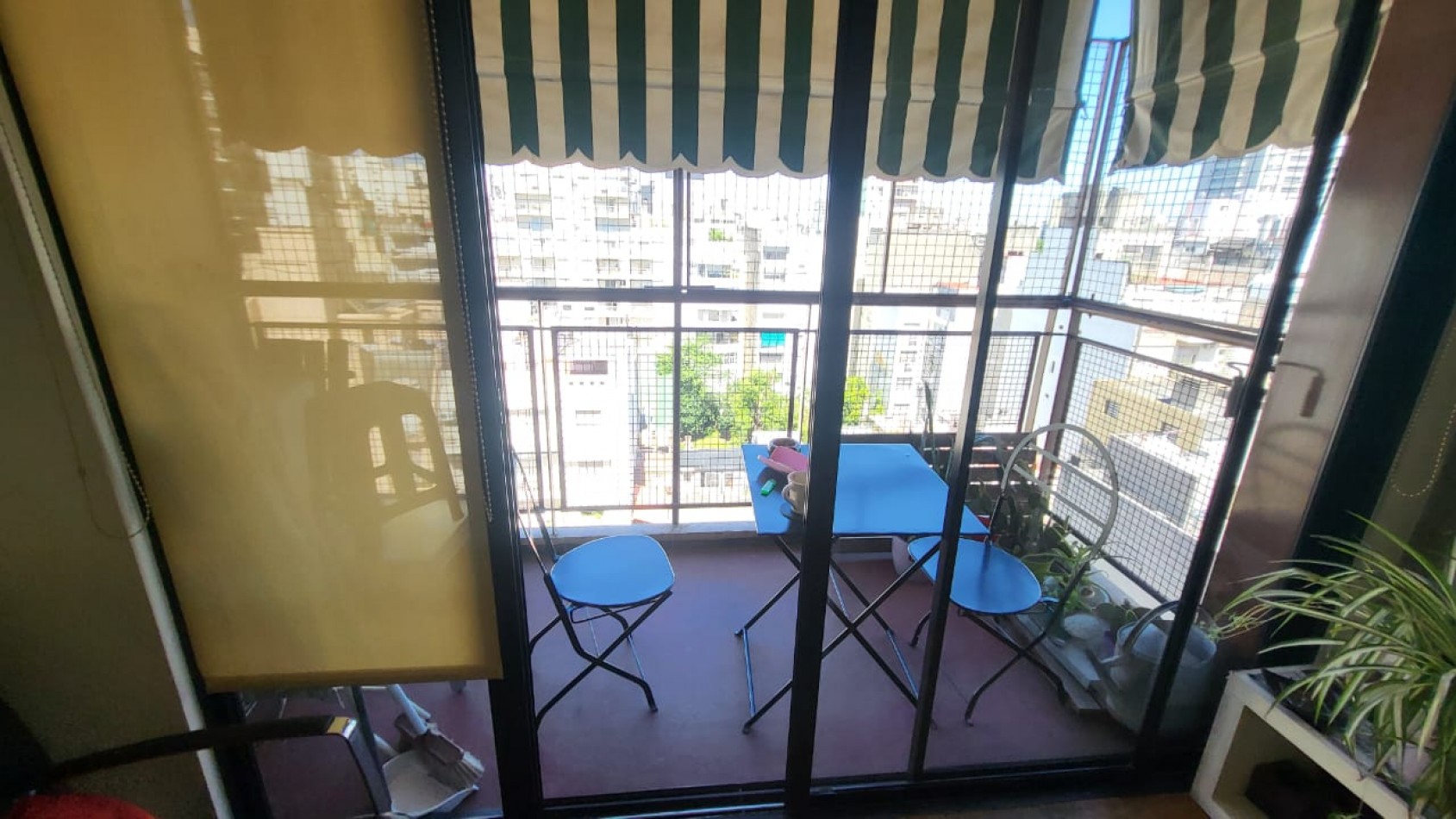 Venta departamento 2 ambientes con balcon contrafrente Ultimo Piso en Caballito